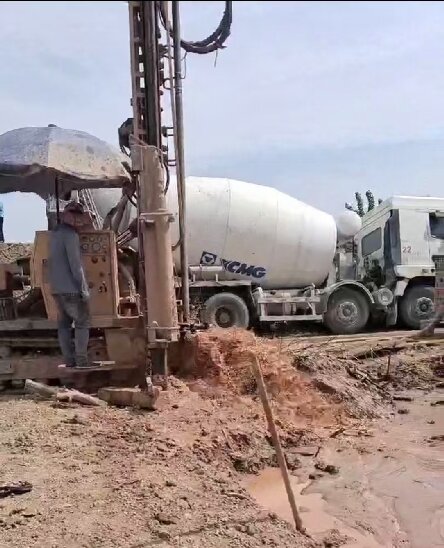 江夏区岩石井施工